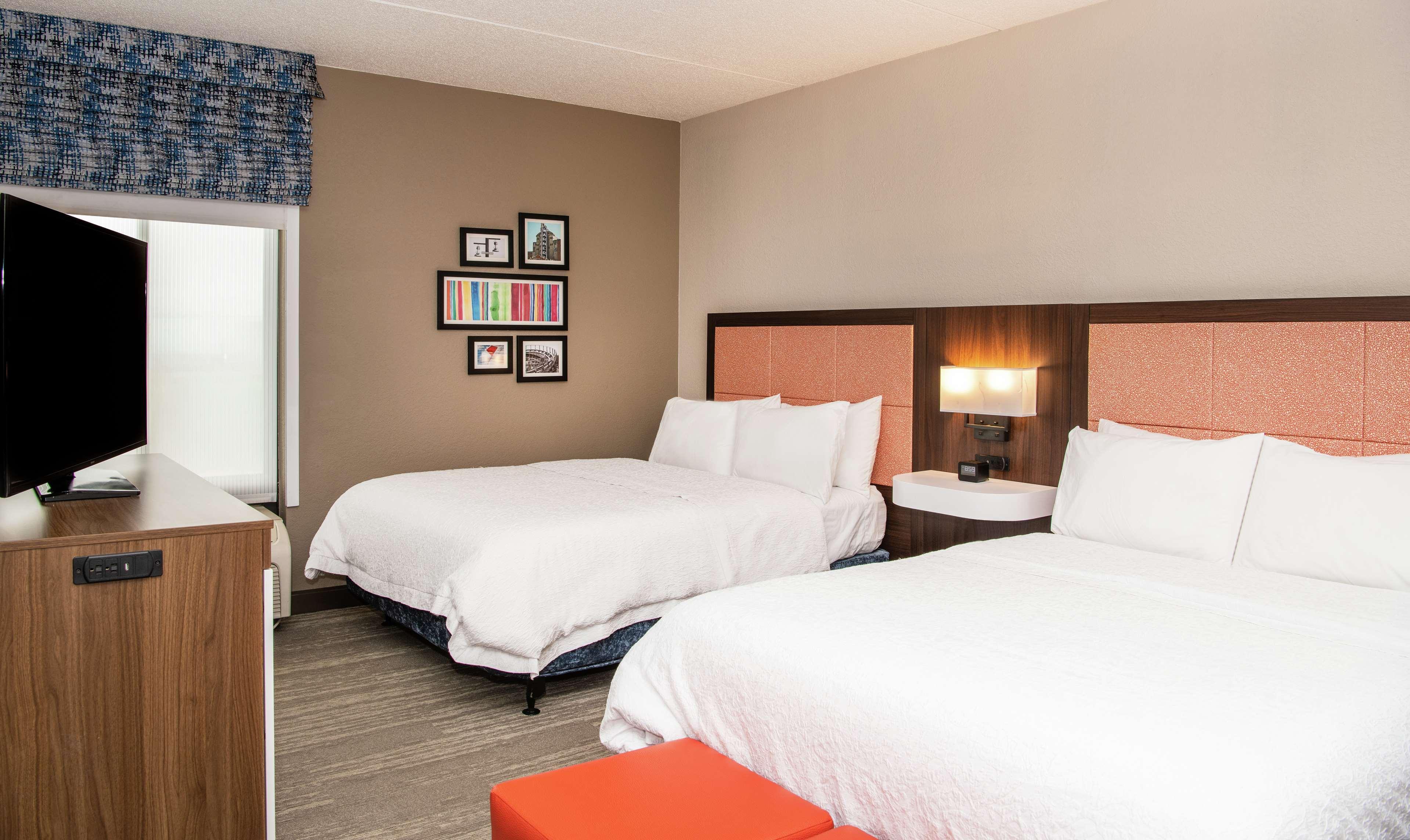Hampton Inn Erie-South Exterior photo